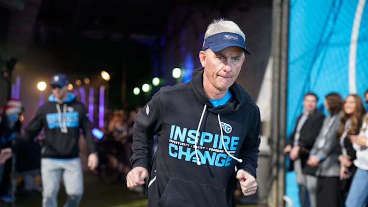 Tennessee Titans interim coach Mike McCoy enters the field before the game against the Kansas City Chiefs at Nissan Stadium in Nashville, Tenn., Sunday, Dec. 21, 2025. Tennessee Titans interim coach Mike McCoy enters the field before the game against the Kansas City Chiefs at Nissan Stadium in Nashville, Tenn., Sunday, Dec. 21, 2025.