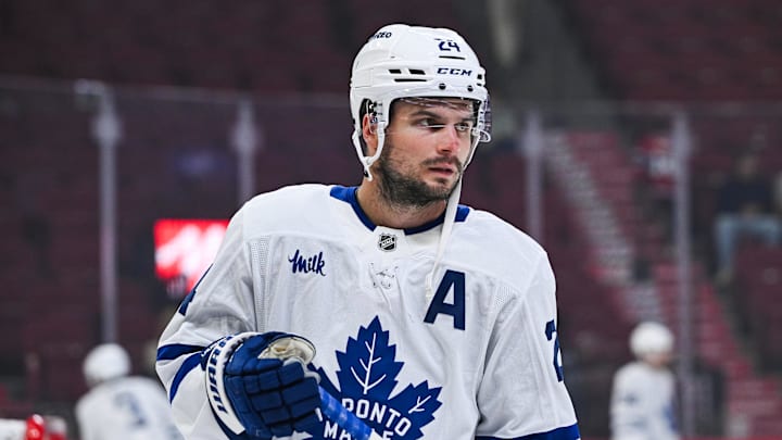 Sep 25, 2025; Montreal, Quebec, CAN; Toronto Maple Leafs forward Scott Laughton (24) looks on during warm-up before the game against the Montreal Canadiens at Bell Centre. Mandatory Credit: David Kirouac-Imagn Images