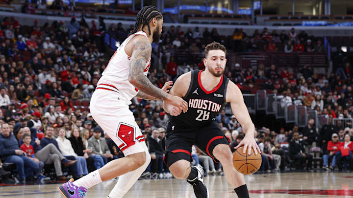 Mar 23, 2026; Chicago, Illinois, USA; Houston Rockets center Alperen Sengun (28) drives to the basket against Chicago Bulls center Nick Richards (13) during the first half at United Center. Mandatory Credit: Kamil Krzaczynski-Imagn Images Mar 23, 2026; Chicago, Illinois, USA; Houston Rockets center Alperen Sengun (28) drives to the basket against Chicago Bulls center Nick Richards (13) during the first half at United Center. Mandatory Credit: Kamil Krzaczynski-Imagn Images