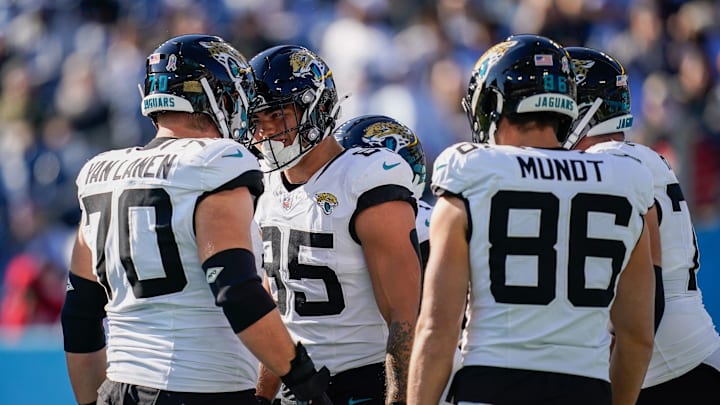 Jacksonville Jaguars tight end Brenton Strange (85) celebrates his touchdown during the second quarter against the Tennessee Titans at Nissan Stadium in Nashville, Tenn., Sunday, Nov. 30, 2025.