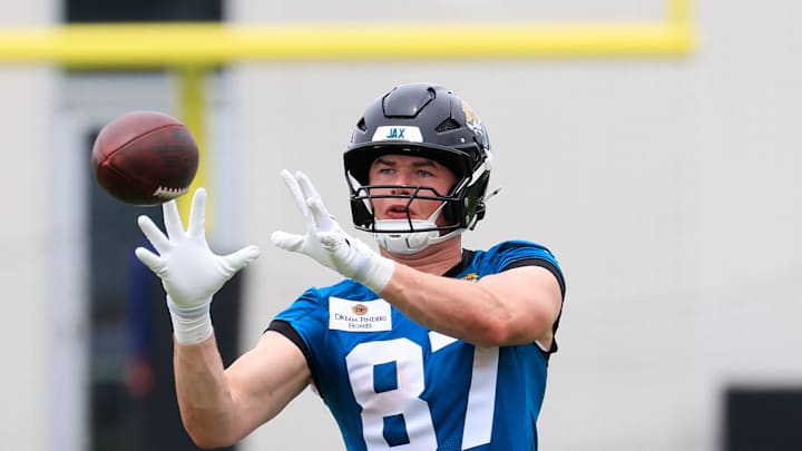 Jacksonville Jaguars tight end Nate Boerkircher (87) catches a pass during rookie minicamp at the Miller Electric Center, Saturday, May 9, 2026 in Jacksonville, Fla. Today was the second of a three day camp concluding Sunday.