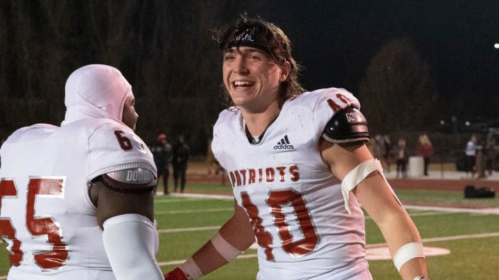 Franklin (Tenn.) Fred J. Page linebacker Eric Hazzard (40) 