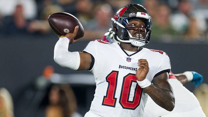 Aug 28, 2026; Jacksonville, Florida, USA; Tampa Bay Buccaneers quarterback Jalon Daniels (10) drops back to pass against the Jacksonville Jaguars in the second quarter during preseason at EverBank Stadium. Mandatory Credit: Nathan Ray Seebeck-Imagn Images Aug 28, 2026; Jacksonville, Florida, USA; Tampa Bay Buccaneers quarterback Jalon Daniels (10) drops back to pass against the Jacksonville Jaguars in the second quarter during preseason at EverBank Stadium. Mandatory Credit: Nathan Ray Seebeck-Imagn Images