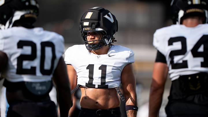 Vanderbilt Commodores linebacker Bryan Longwell (11) watches on during a practice at FirstBank Stadium in Nashville, Tenn., Tuesday, Aug. 5, 2025. Vanderbilt Commodores linebacker Bryan Longwell (11) watches on during a practice at FirstBank Stadium in Nashville, Tenn., Tuesday, Aug. 5, 2025.