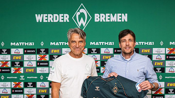 Horst Steffen (l.) hat sich als neuer Werder-Coach vorgestellt