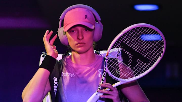 Iga Swiatek has announced a new agreement with her sponsor OSHEE.