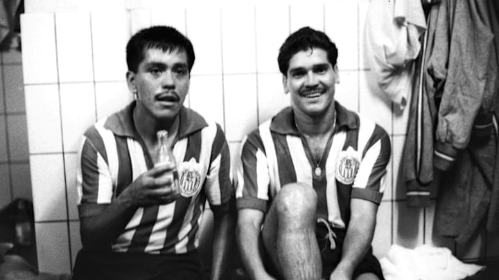 Once ideal histórico, Chivas