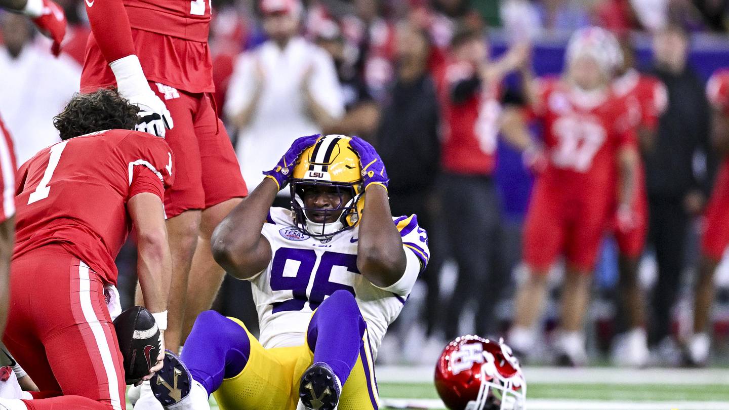 Breaking Down Clemson's Strengths, Weaknesses and the 1 Thing That Could Upset LSU