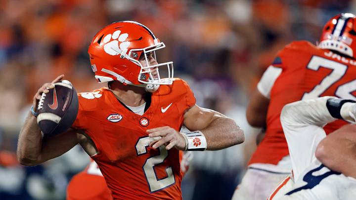 Clemson Tigers quarterback Tait Reynolds (2) throws a pass against the Georgia Southern Eagles during the second half at Memorial Stadium. Mandatory Credit: Butch Dill-Imagn Images Clemson Tigers quarterback Tait Reynolds (2) throws a pass against the Georgia Southern Eagles during the second half at Memorial Stadium. Mandatory Credit: Butch Dill-Imagn Images