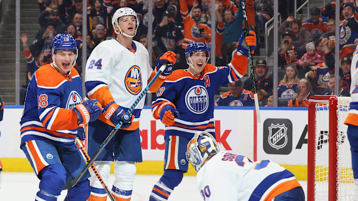 New York Islanders v Edmonton Oilers