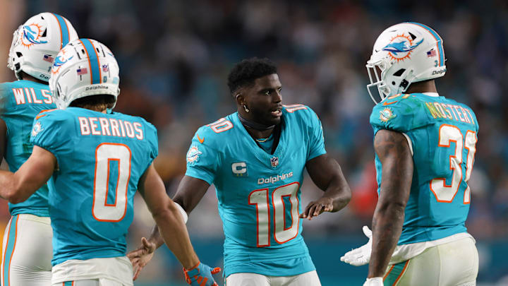 Tennessee Titans v Miami Dolphins