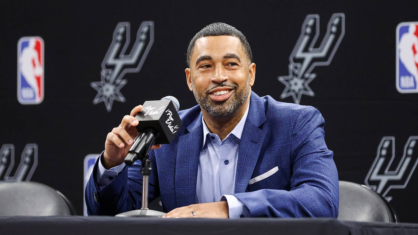 Brian Wright’s most brilliant move as Spurs GM may be the one he never makes