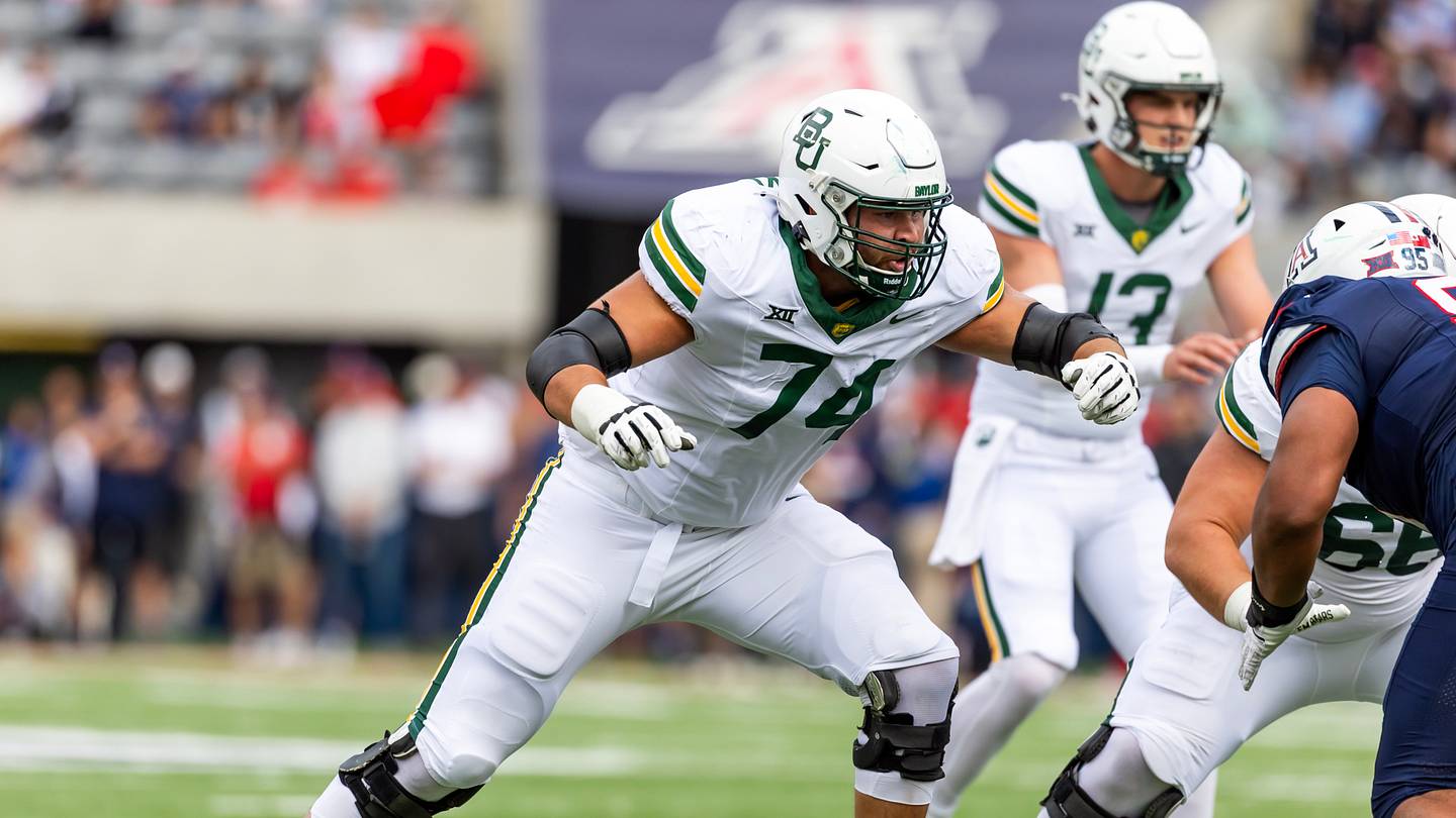 Dave Aranda Names Baylor Offensive Linemen Emerging, Including 'Most Improved' Player