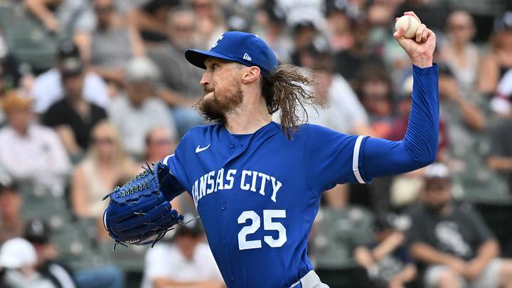 Jun 28, 2026; Chicago, Illinois, USA; Kansas City Royals pitcher Matt Strahm (25) pitches against the Chicago White Sox during the eighth inning at Rate Field. Mandatory Credit: Patrick Gorski-Imagn Images Jun 28, 2026; Chicago, Illinois, USA; Kansas City Royals pitcher Matt Strahm (25) pitches against the Chicago White Sox during the eighth inning at Rate Field. Mandatory Credit: Patrick Gorski-Imagn Images