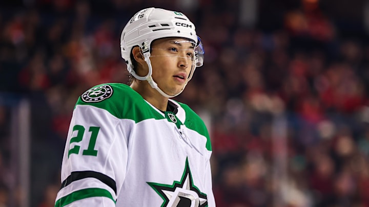 Mar 3, 2026; Calgary, Alberta, CAN; Dallas Stars left wing Jason Robertson (21) during the first period against the Calgary Flames at Scotiabank Saddledome. Mandatory Credit: Sergei Belski-Imagn Images