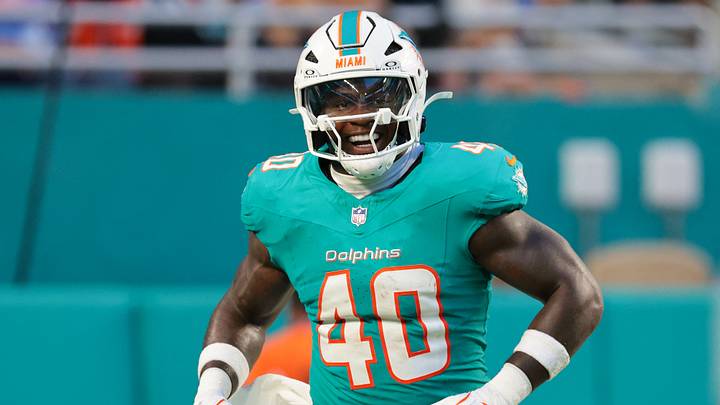 Miami Dolphins linebacker Willie Gay Jr.