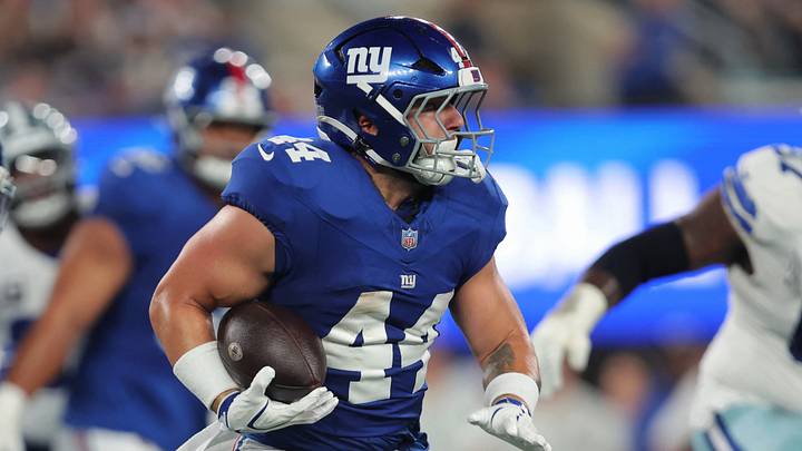 Sep 13, 2026; East Rutherford, New Jersey, USA; New York Giants running back Cam Skattebo (44) carries the ball against the Dallas Cowboys during the first quarter at MetLife Stadium. Mandatory Credit: Brad Penner-Imagn Images Sep 13, 2026; East Rutherford, New Jersey, USA; New York Giants running back Cam Skattebo (44) carries the ball against the Dallas Cowboys during the first quarter at MetLife Stadium. Mandatory Credit: Brad Penner-Imagn Images