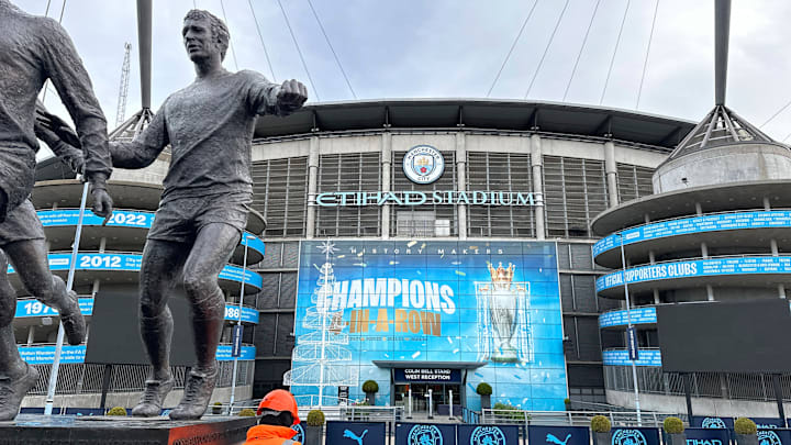 El Etihad Stadium aguarda por refuerzos El Etihad Stadium aguarda por refuerzos