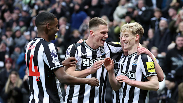 Newcastle United v Manchester City - Premier League
