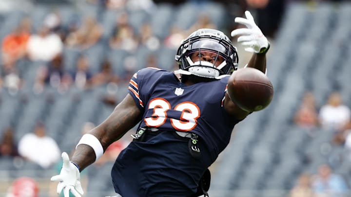 Aug 13, 2022; Chicago, Illinois, USA; Chicago Bears cornerback Jaylon Johnson (33) practices before