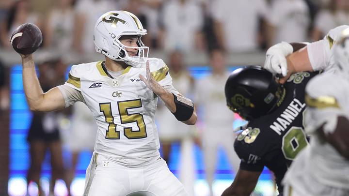 Sep 3, 2026; Atlanta, Georgia, USA; Georgia Tech Yellow Jackets quarterback Alberto Mendoza (15) drops back to pass against the Colorado Buffaloes in the first half at Bobby Dodd Stadium at Hyundai Field. Mandatory Credit: Brett Davis-Imagn Images Sep 3, 2026; Atlanta, Georgia, USA; Georgia Tech Yellow Jackets quarterback Alberto Mendoza (15) drops back to pass against the Colorado Buffaloes in the first half at Bobby Dodd Stadium at Hyundai Field. Mandatory Credit: Brett Davis-Imagn Images