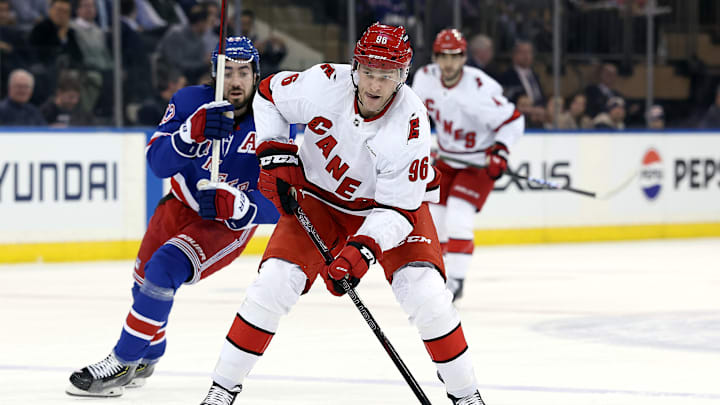 Carolina Hurricanes v New York Rangers