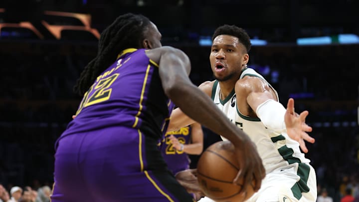 Milwaukee Bucks v Los Angeles Lakers