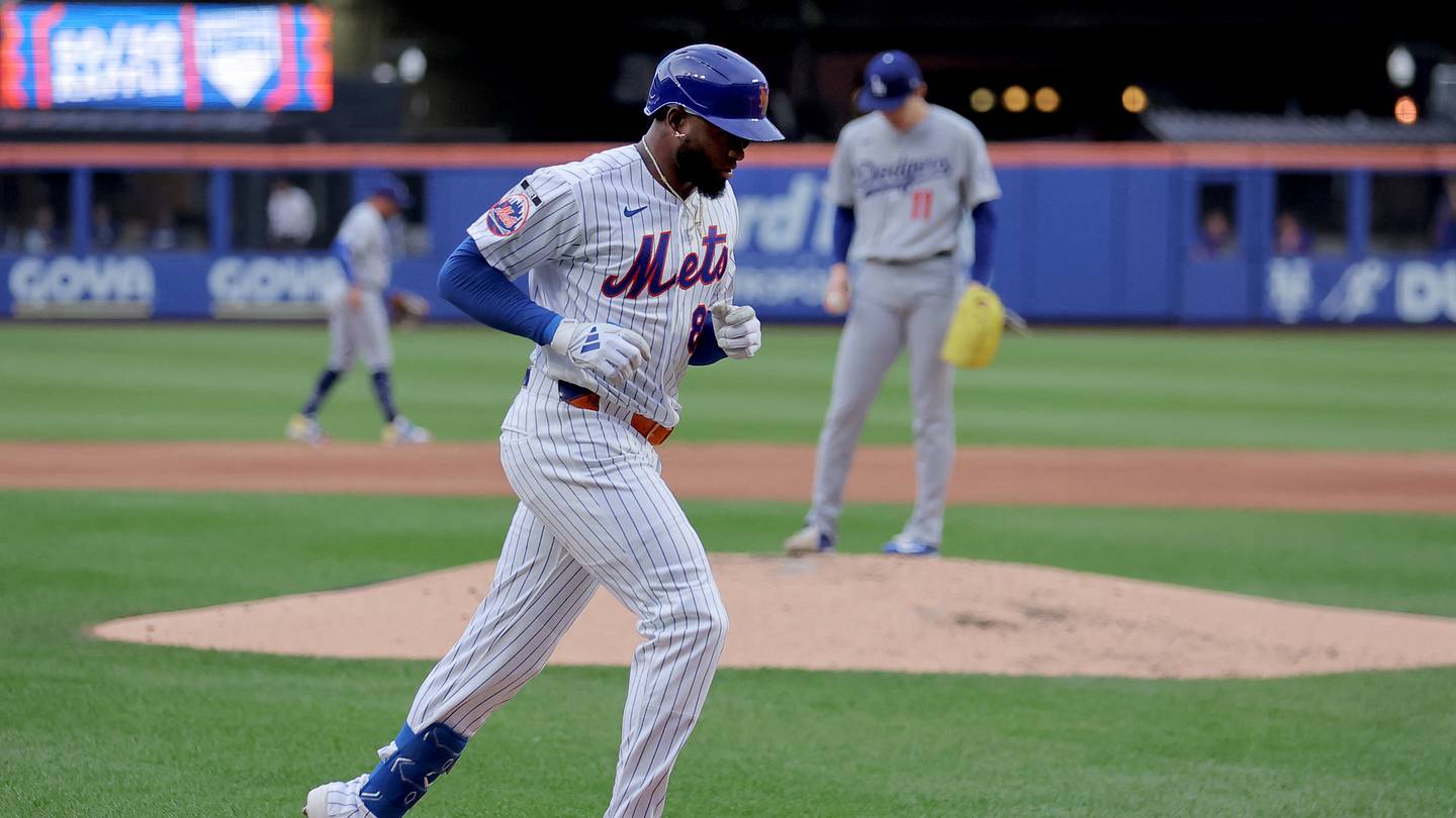 What a realistic NY Mets-Yankees trade for Luis Robert Jr. could look like