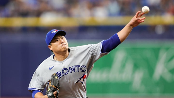 Sep 23, 2023; St. Petersburg, Florida, USA;  Toronto Blue Jays starting pitcher Hyun Jin Ryu (99)