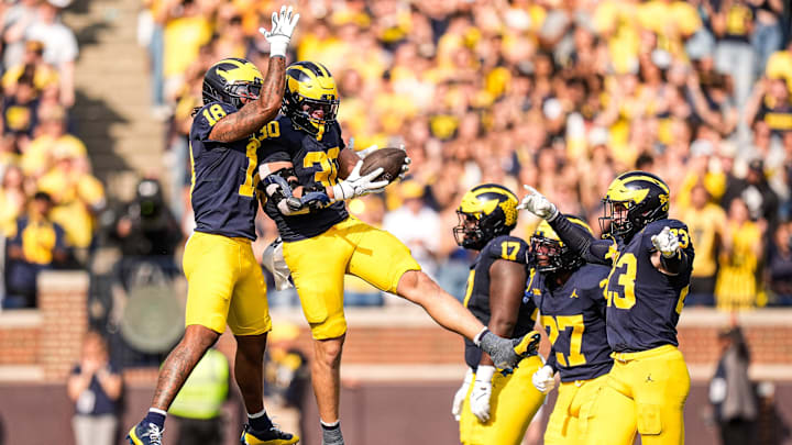 Michigan linebacker Jimmy Rolder Michigan linebacker Jimmy Rolder