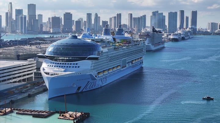 World's Large Cruise Ship Icon Of The Seas Returns Back To Port In Miami