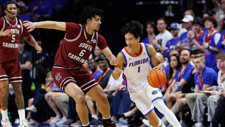 The Florida Gators defeated South Carolina for its sixth straight win.