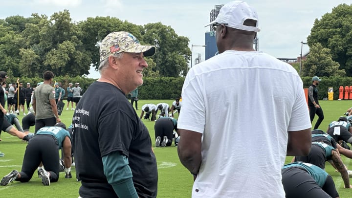 Eagles DC Vic Fangio with Mike Quick