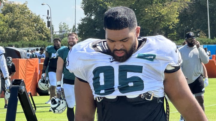 Eagles DT Marlon Tuipulotu