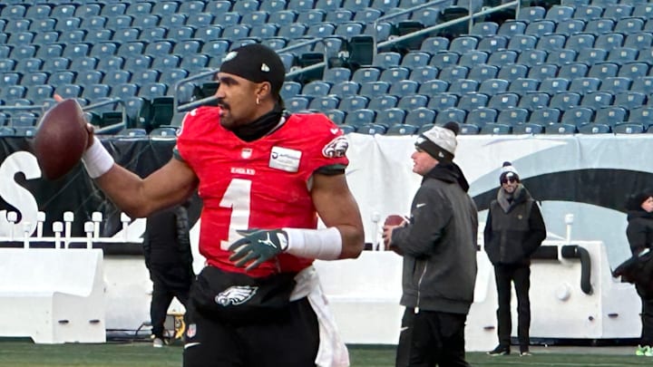 Eagles QB Jalen Hurts at practice on Jan. 8, 2025.