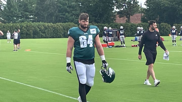Eagles OL Brett Toth