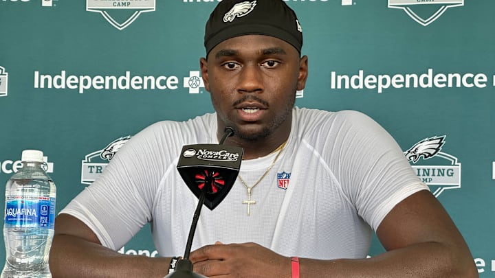 Eagles edge rusher Jalyx Hunt talks after practice on July 26, 2025. Eagles edge rusher Jalyx Hunt talks after practice on July 26, 2025.