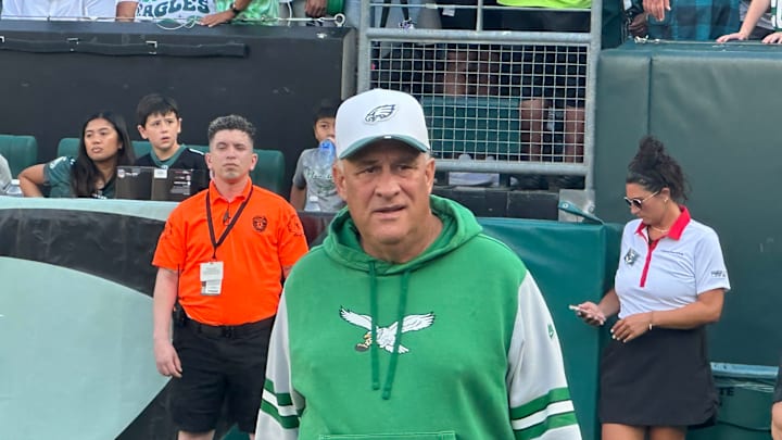 Eagles defensive coordinator Vic Fangio at practice. Eagles defensive coordinator Vic Fangio at practice.