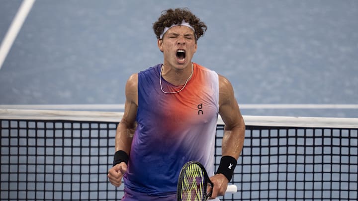 Aug 17, 2024; Cincinnati, OH, USA; Ben Shelton of the United States reacts to a point during his match against Alexander Zverev of Germany on day six of the Cincinnati Open. Mandatory Credit: Susan Mullane-Imagn Images