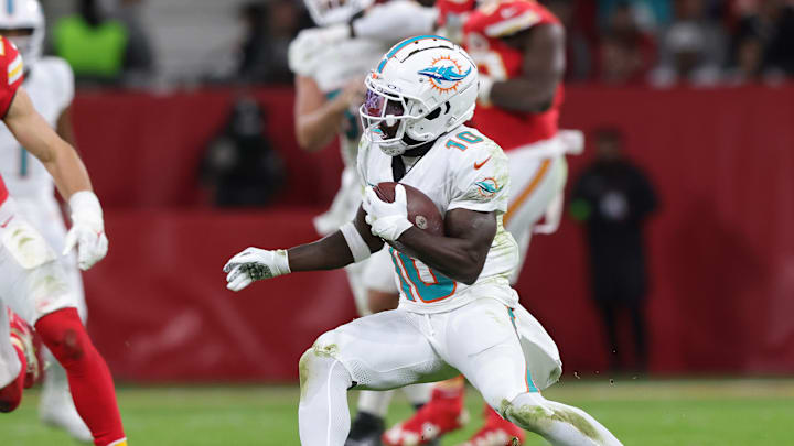 Miami Dolphins v Kansas City Chiefs