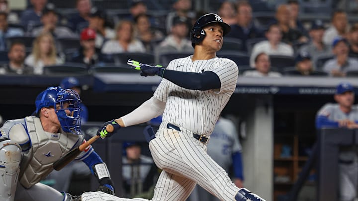 Sep 11, 2024; Bronx, New York, USA; New York Yankees right fielder Juan Soto (22) looks up at his two run home run during the sixth inning against the Kansas City Royals at Yankee Stadium. Mandatory Credit: Vincent Carchietta-Imagn Images Sep 11, 2024; Bronx, New York, USA; New York Yankees right fielder Juan Soto (22) looks up at his two run home run during the sixth inning against the Kansas City Royals at Yankee Stadium. Mandatory Credit: Vincent Carchietta-Imagn Images