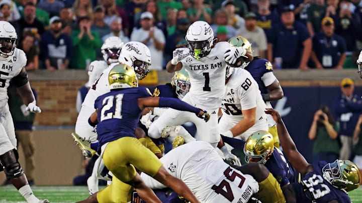 Sep 13, 2025; South Bend, Indiana, USA; Texas A&M Aggies wide receiver Mario Craver (1) runs the ball against Notre Dame Fighting Irish during the first half at Notre Dame Stadium. Mandatory Credit: Trevor Ruszkowski-Imagn Images Sep 13, 2025; South Bend, Indiana, USA; Texas A&M Aggies wide receiver Mario Craver (1) runs the ball against Notre Dame Fighting Irish during the first half at Notre Dame Stadium. Mandatory Credit: Trevor Ruszkowski-Imagn Images