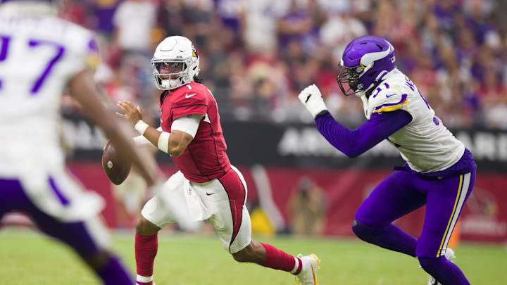 Sep 19, 2021; Glendale, Arizona, USA; Arizona Cardinals quarterback Kyler Murray (1) looks to throw against the Minnesota Vikings in the second half at State Farm Stadium. Mandatory Credit: Billy Hardiman-Imagn Images Sep 19, 2021; Glendale, Arizona, USA; Arizona Cardinals quarterback Kyler Murray (1) looks to throw against the Minnesota Vikings in the second half at State Farm Stadium. Mandatory Credit: Billy Hardiman-Imagn Images