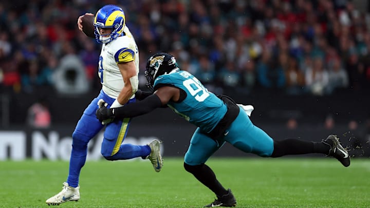 Matthew Stafford led the Rams to a 35–7 win over the Jaguars in London.