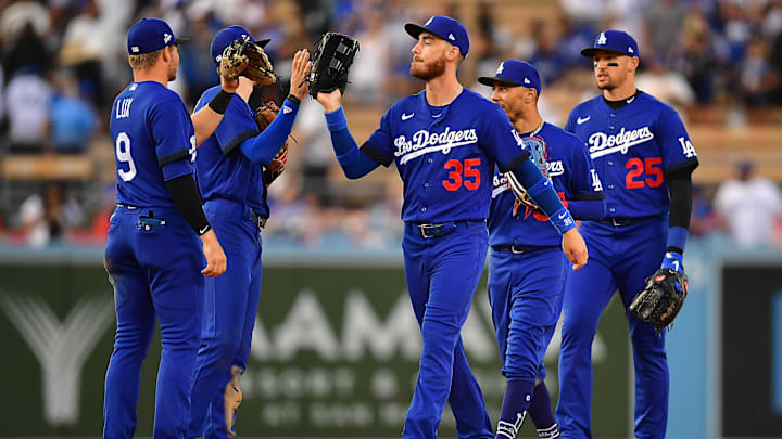 The Los Angeles Dodgers are looking to take Game 2 against the Giants. 