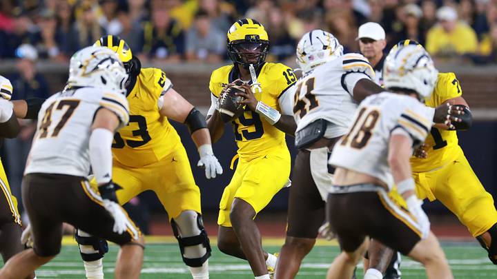 Western Michigan v Michigan