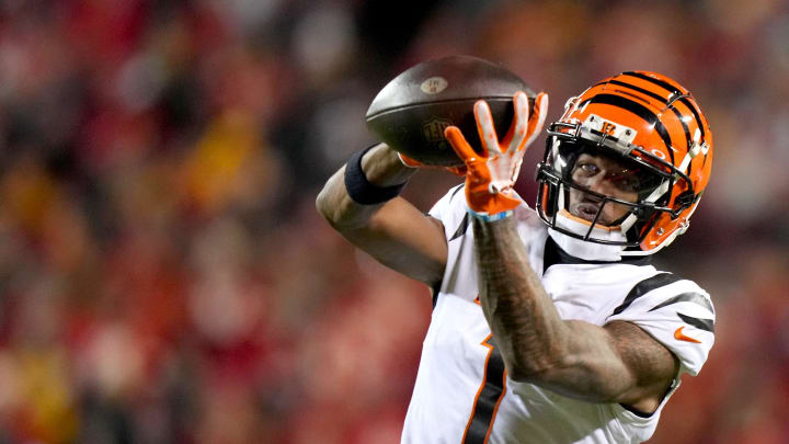 Cincinnati Bengals wide receiver Ja'Marr Chase (1) catches a pass in the fourth quarter during a Week 17 NFL football game between the Cincinnati Bengals and the Kansas City Chiefs, Sunday, Dec. 31, 2023, at GEHA Field at Arrowhead Stadium in Kansas City, Mo. The Kansas City Chiefs won, 25-17. Cincinnati Bengals wide receiver Ja'Marr Chase (1) catches a pass in the fourth quarter during a Week 17 NFL football game between the Cincinnati Bengals and the Kansas City Chiefs, Sunday, Dec. 31, 2023, at GEHA Field at Arrowhead Stadium in Kansas City, Mo. The Kansas City Chiefs won, 25-17.