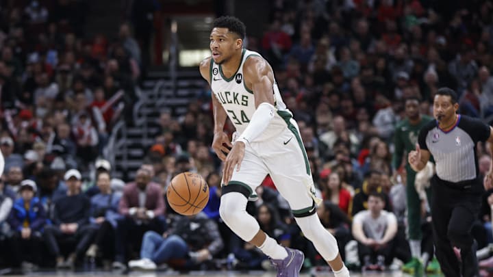 Dec 28, 2022; Chicago, Illinois, USA; Milwaukee Bucks forward Giannis Antetokounmpo (34) drives to the basket against the Chicago Bulls during the first half at United Center. Mandatory Credit: Kamil Krzaczynski-Imagn Images Dec 28, 2022; Chicago, Illinois, USA; Milwaukee Bucks forward Giannis Antetokounmpo (34) drives to the basket against the Chicago Bulls during the first half at United Center. Mandatory Credit: Kamil Krzaczynski-Imagn Images