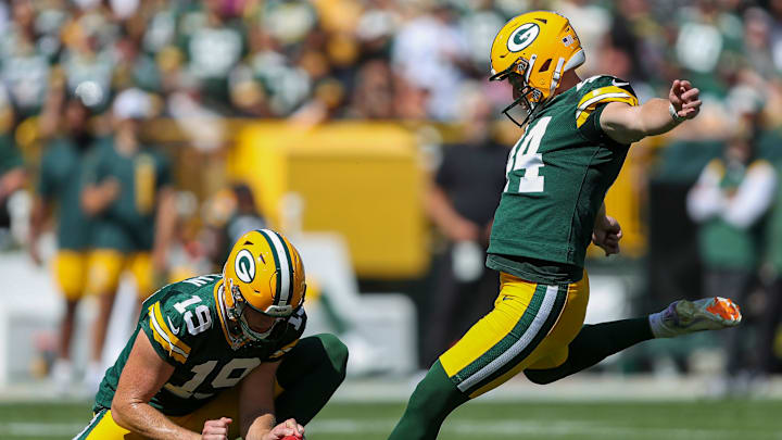 Green Bay Packers place kicker Brayden Narveson