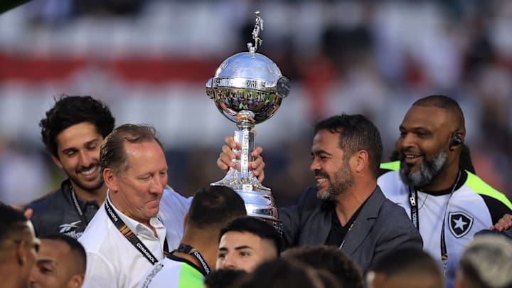 Artur Jorge é o terceiro português a ganhar a Libertadores